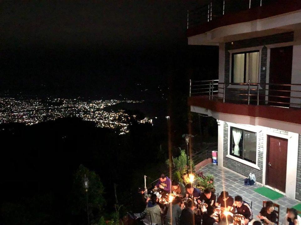 Hotel Pristine Himalaya Pokhara Buitenkant foto