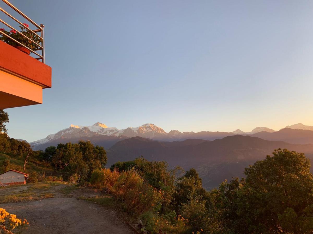 Hotel Pristine Himalaya Pokhara Buitenkant foto