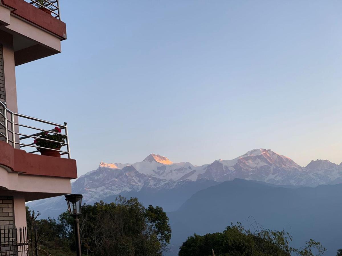 Hotel Pristine Himalaya Pokhara Buitenkant foto